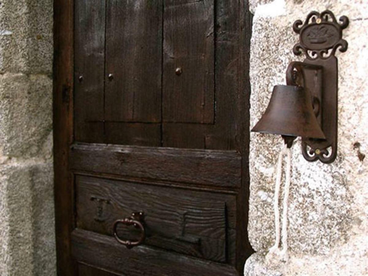 L'ancienne Ecole * Entraygues-sur-Truyere